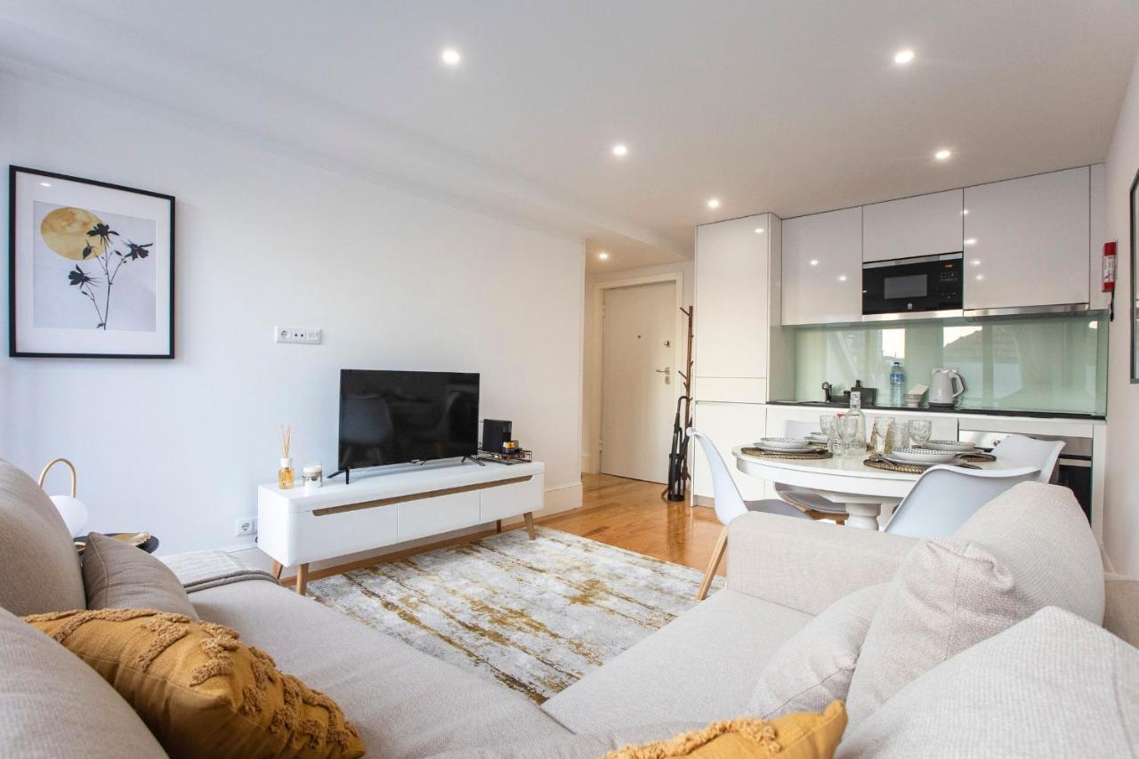 City Center 2Br Flat W/ Ac By Lovelystay Porto Exterior foto